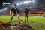 浙媒：96小时内，金华草坪完成从受损草坪到国际级绿茵场的蜕变